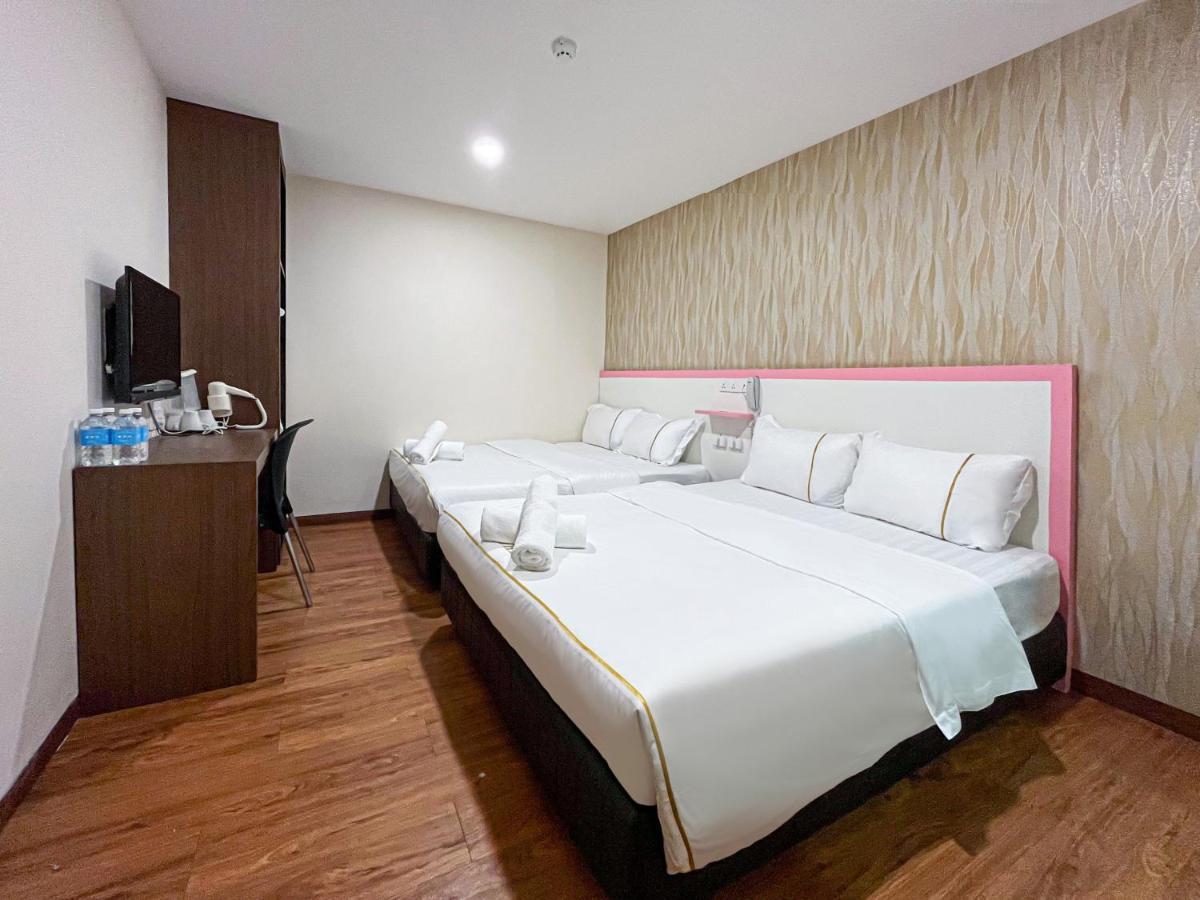 Mii Smile Hotel Penang George Town Esterno foto